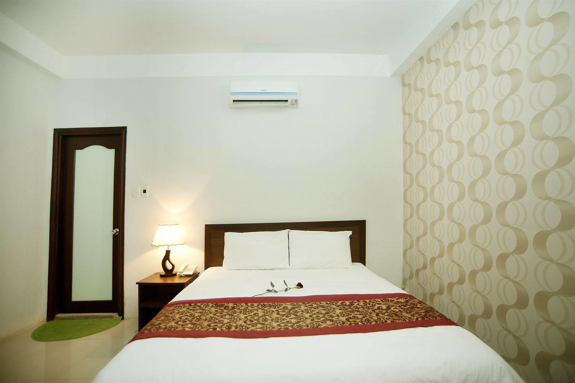 Bin Star Hotel Дананг Экстерьер фото